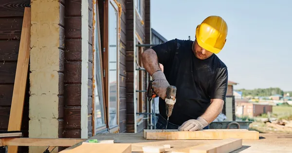 Can a Handyman Get a Ghost Policy?